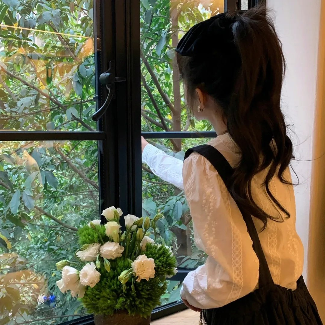 裸女怀春